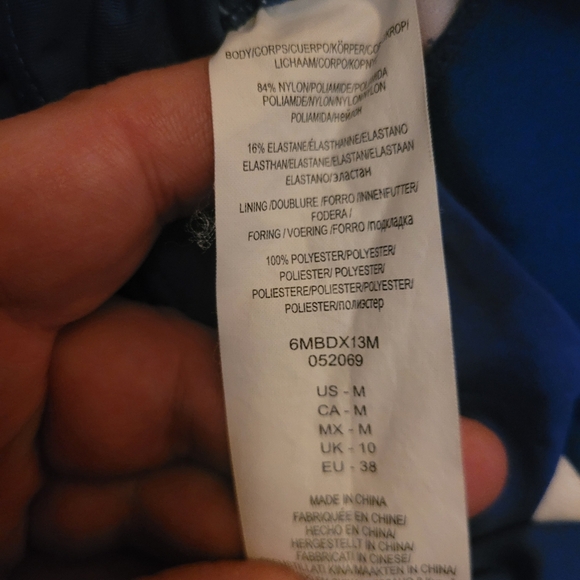 Draped Neckline One Piece Halter Swimsuit M - Picture 5 of 5